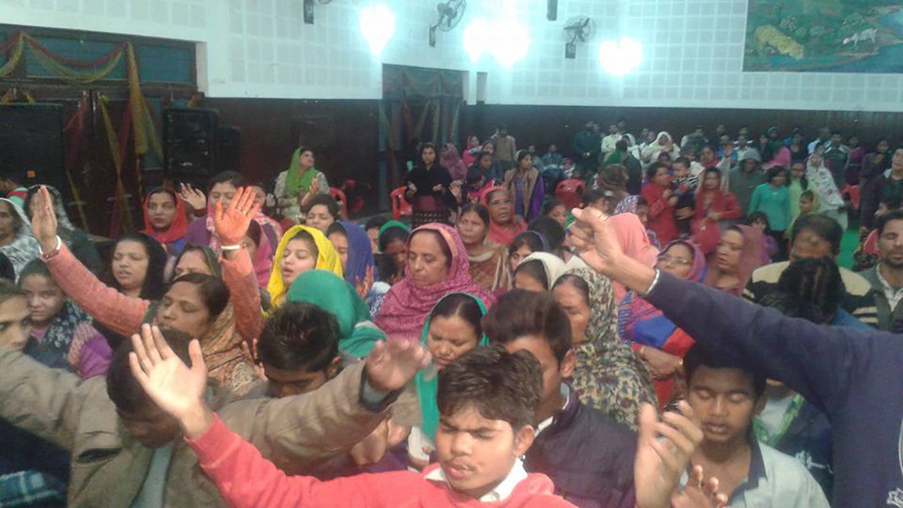 3 Indian Pastors Receive Holy Ghost after Water & Spirit